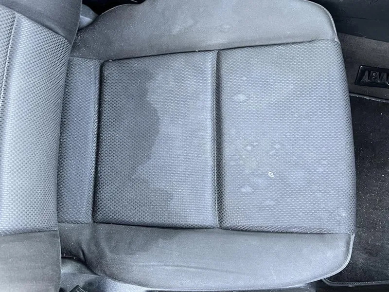 Element wnętrza po czyszczeniu detailingowym